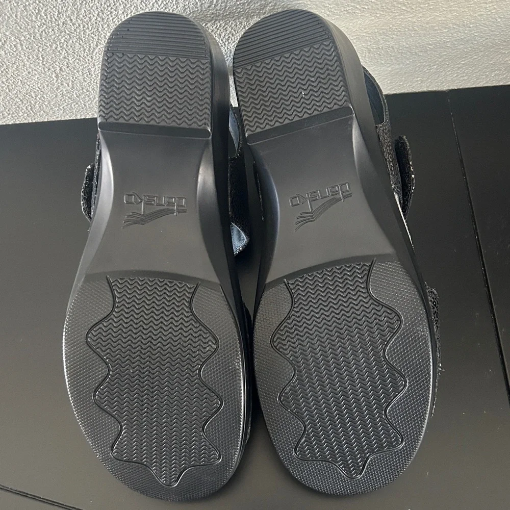 Dansko Sonnet Shimmer Black/Bronze Sandal Size 40 - Picture 4 of 5